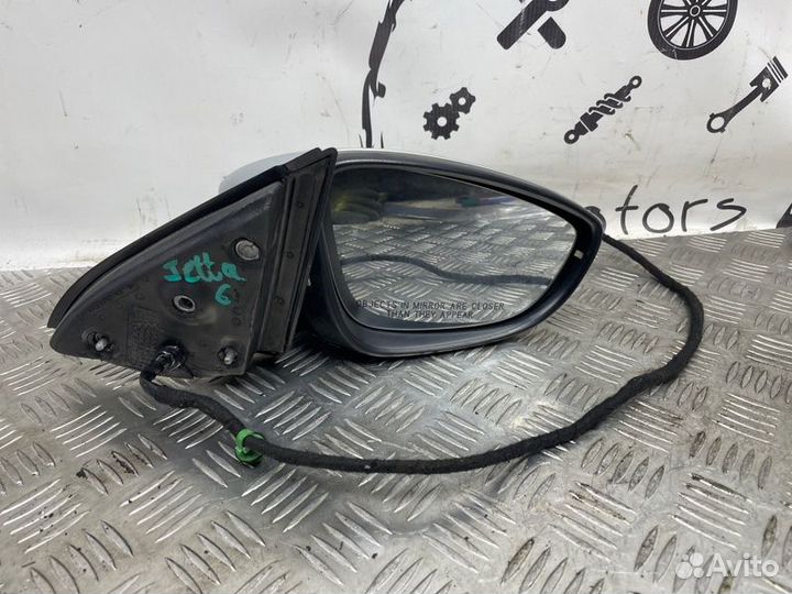 Зеркало правое Volkswagen Jetta 6
