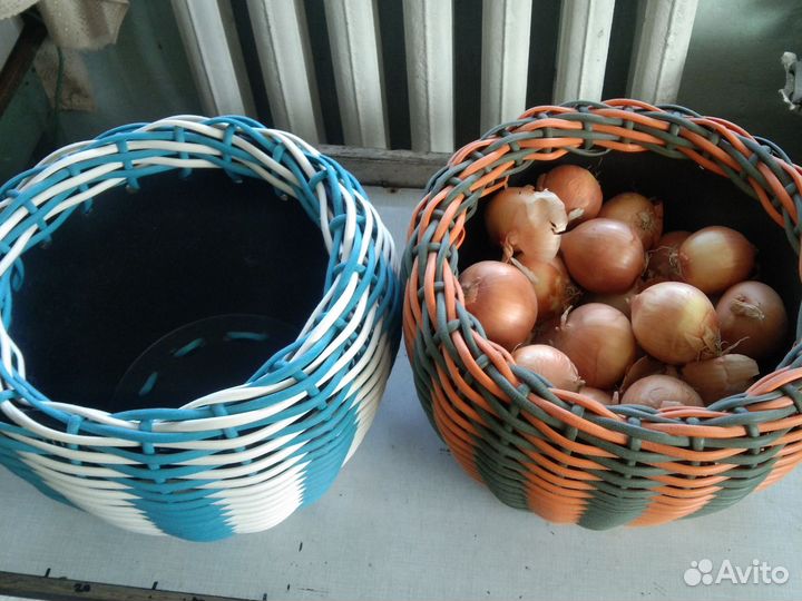 Кашпо из искусственного ротанга