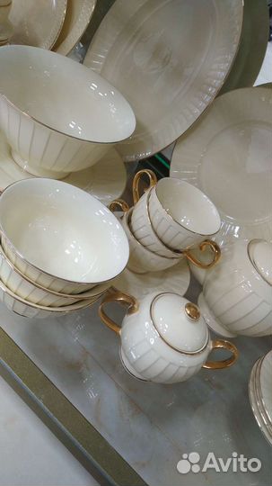 Чайно столовый сервиз 39 предметов