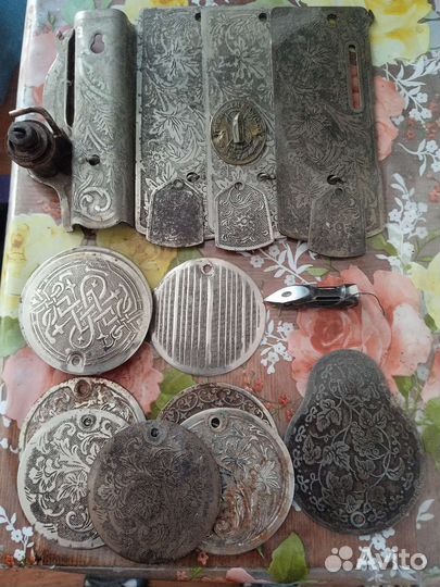 Шильдики швейных машин