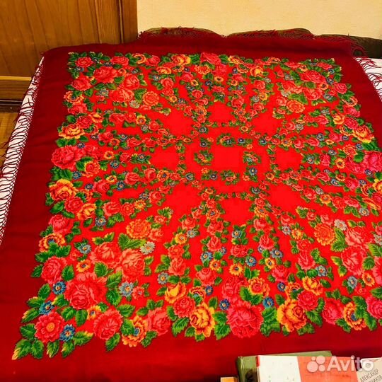 Платок шерстяной