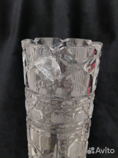 Ваза хрустальная для цветов