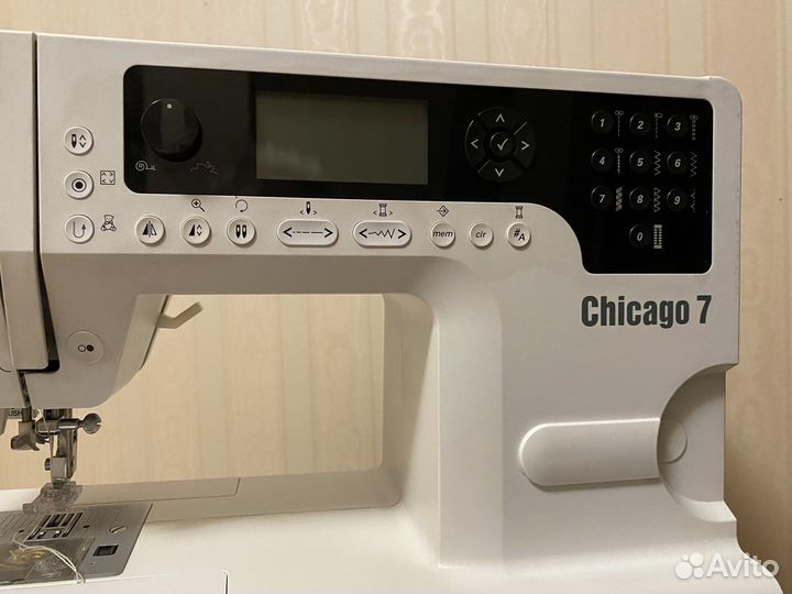 Швейная-вышивальная машинка