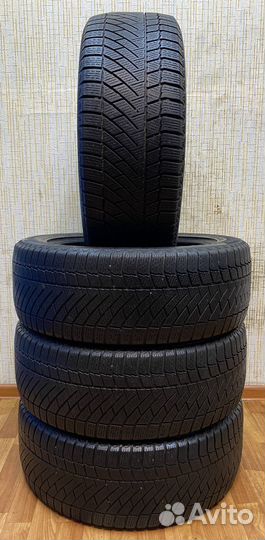 Continental ContiVikingContact 6 SUV 235/55 R18