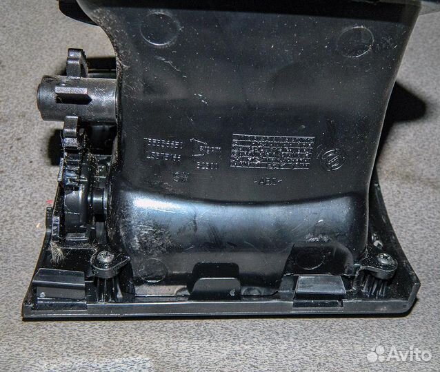 Дефлектор воздушный левый Fiat Albea (Альбеа)