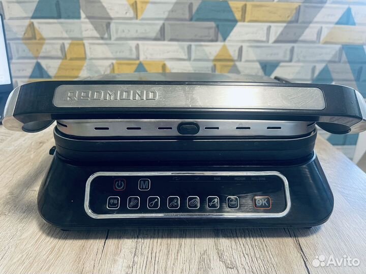 Гриль redmond SteakMaster RGM-M805