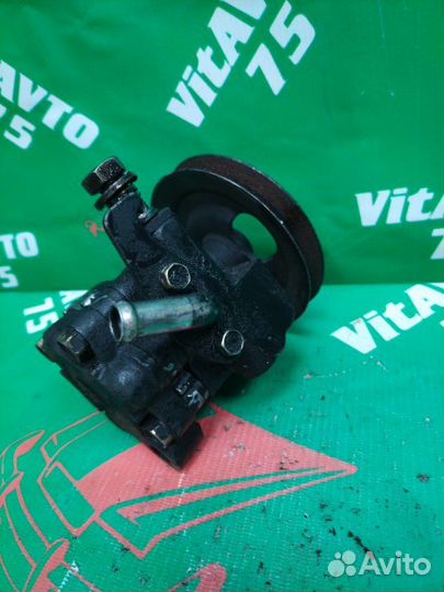 Насос гидроусилителя руля Mitsubishi Delica P35W