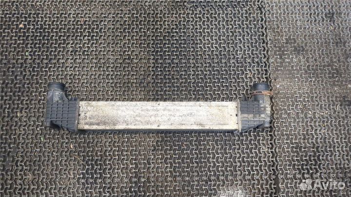 Радиатор интеркулера Volkswagen Sharan, 2000