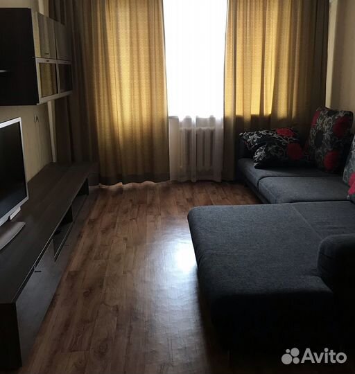 Стенка в гостиную