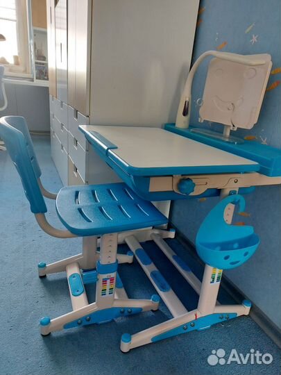 Растущая парта и стул Mealux evo-04 с лампой