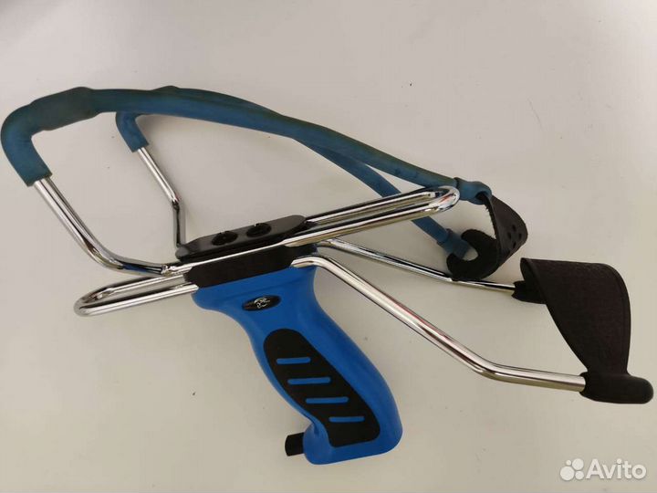 Рогатка вместе с патронами