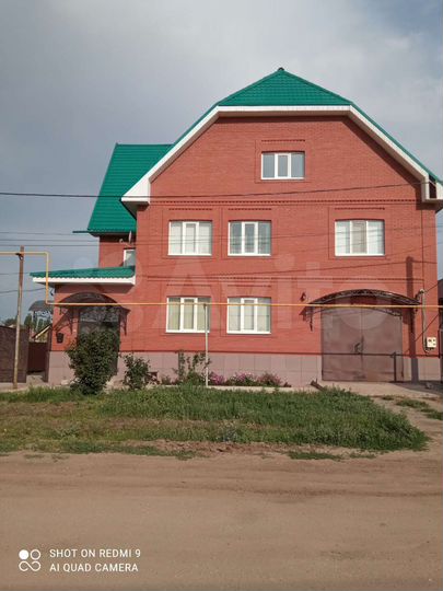 Дом 350 м² на участке 8 сот.