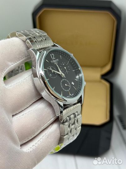 Мужские наручные часы с хронографом