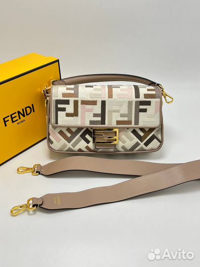 Женская сумка fendi