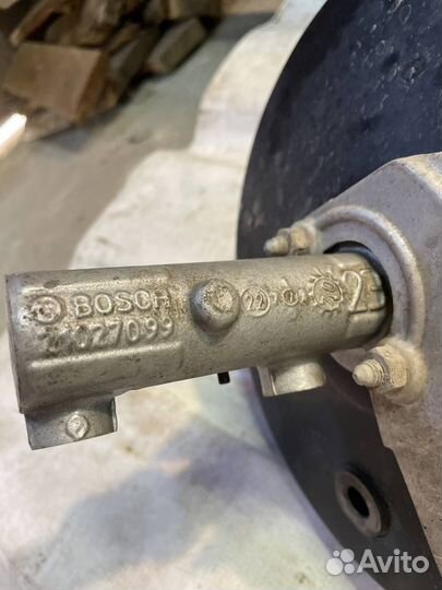 Цилиндр тормозной главный Volkswagen Golf 4