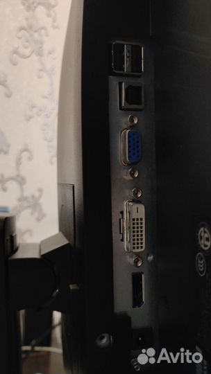 Монитор Dell 23 дюйма