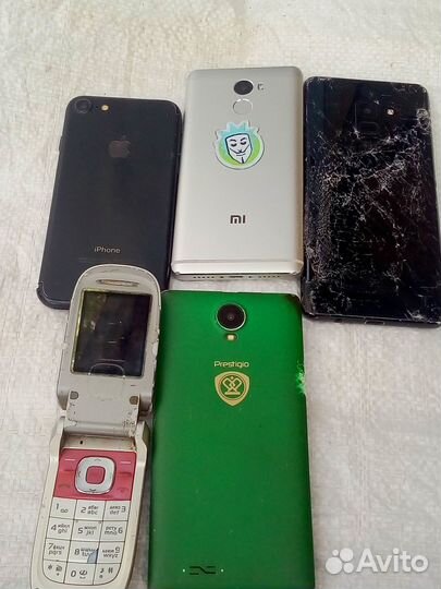 Телефоны на запчасти