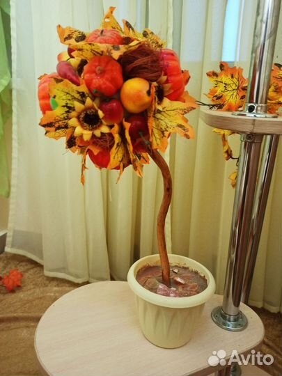 Топиарий времена года для выставок