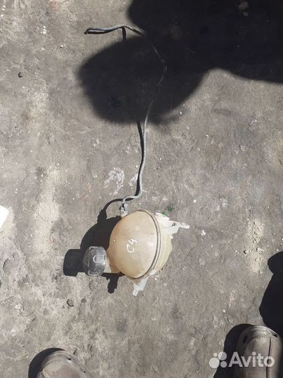 Расширительный бачок Citroen C4