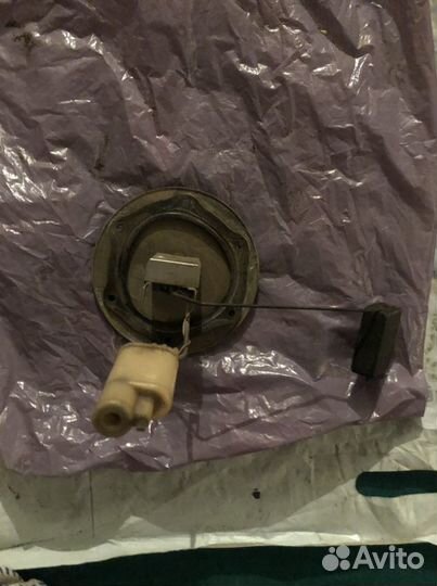 Верхняя крышка топливного насоса и дут Mitsubishi