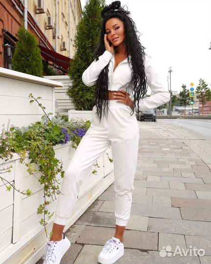 Отдам вещи на реализацию