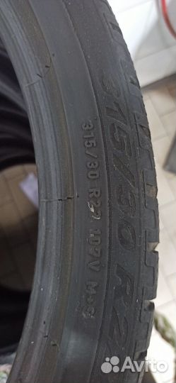 Pirelli Scorpion Winter 275/35 R22 и 315/30 R22 107Y