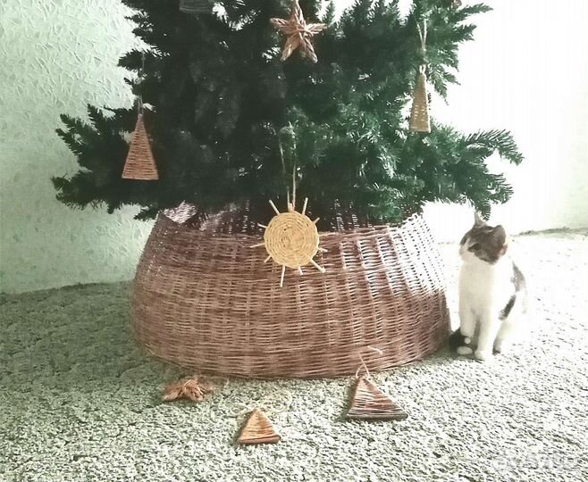 Плетёная юбочка для Новогодней ёлки