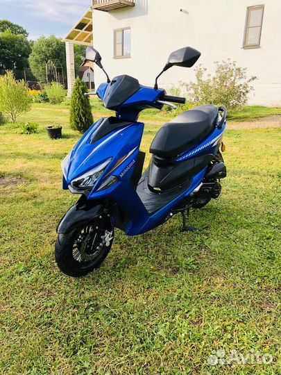 Скутер Motoland50