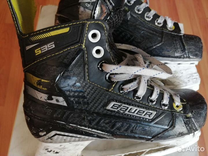 Коньки хоккейные