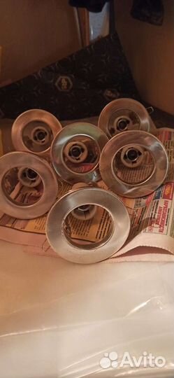 Точечные встраиваемые светильники 6 штук