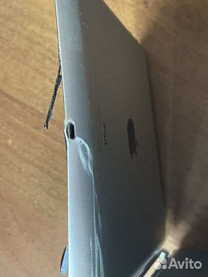 iPad (4-го поколения, Wi-Fi + Cellular