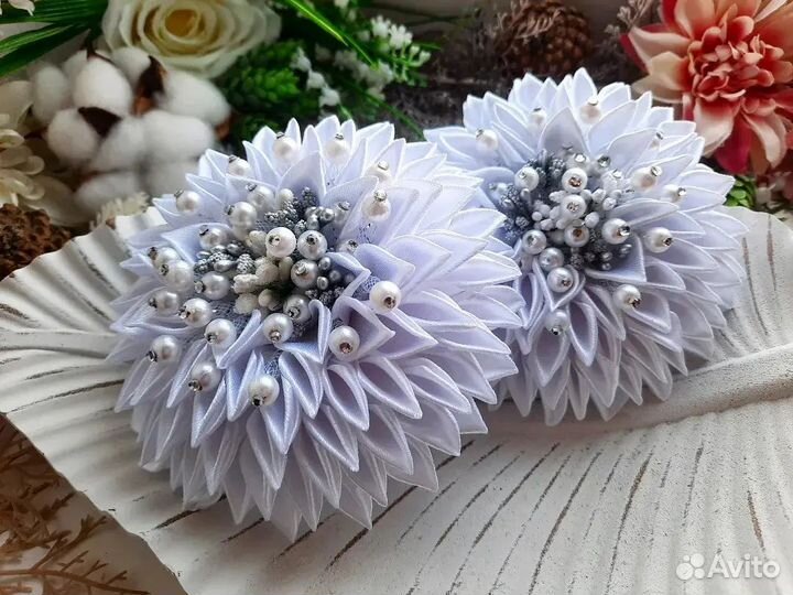 Белые банты для волос на 1 сентября