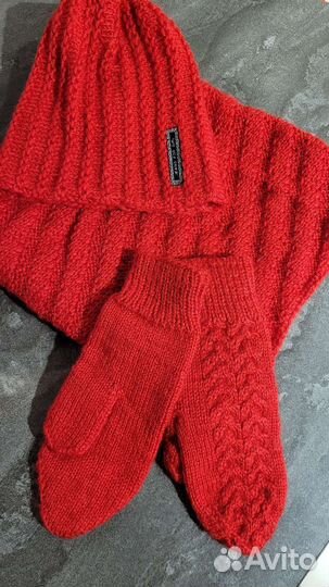 Шапка, снуд и варежки