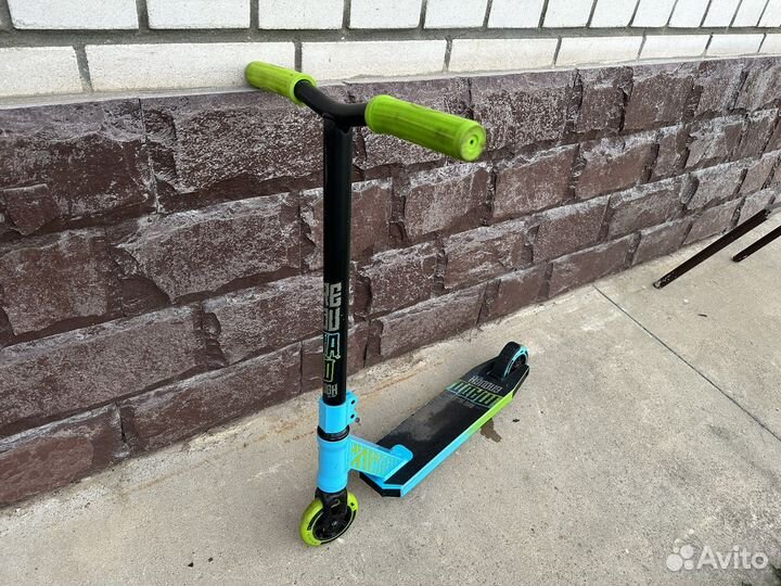 Самокат трюковой Madd Gear