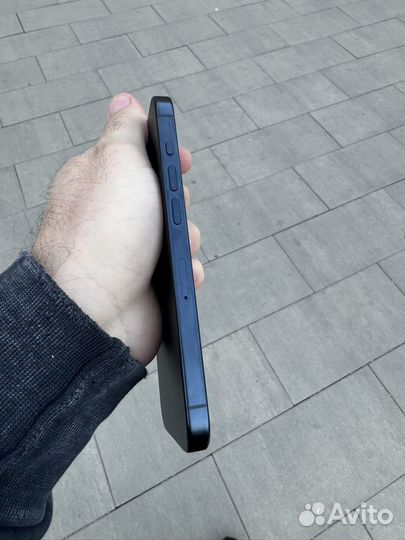 iPhone 15 Pro, 128 ГБ