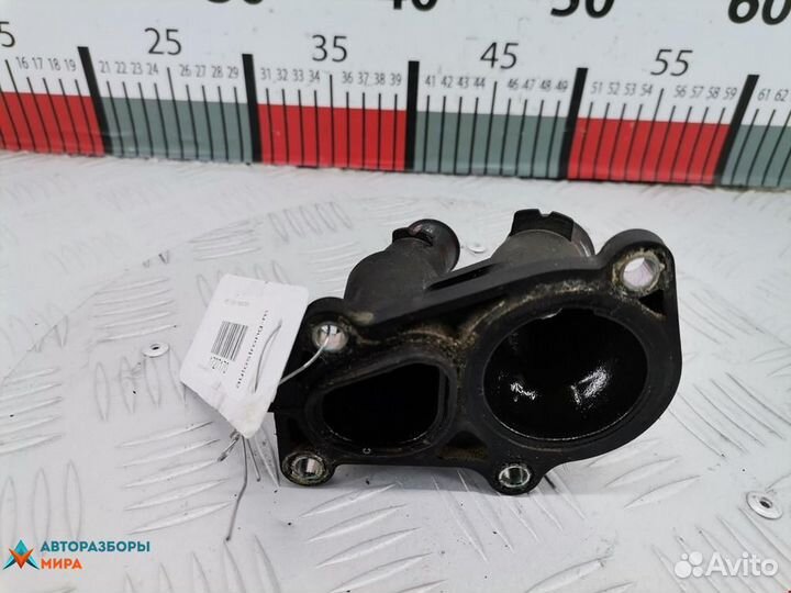 Корпус термостата Ford Fiesta 5 рест. 2010