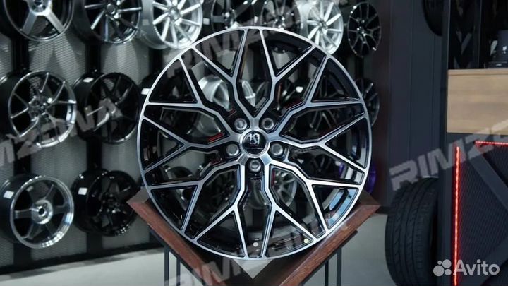 Кованый диск в стиле vossen R19 5x112