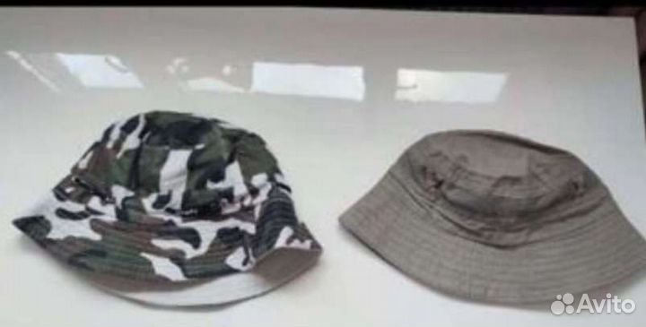 Купальник, шляпа, нарукавники