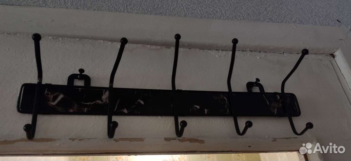 Вешалка настенная