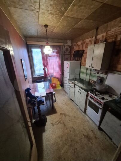 3-к. квартира, 62 м², 3/9 эт.