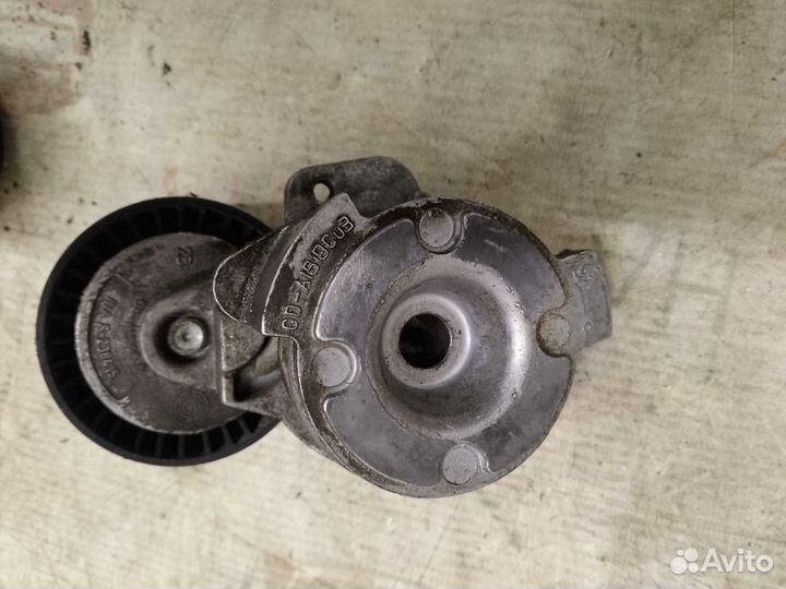 Ролик двигателя N73B60 BMW