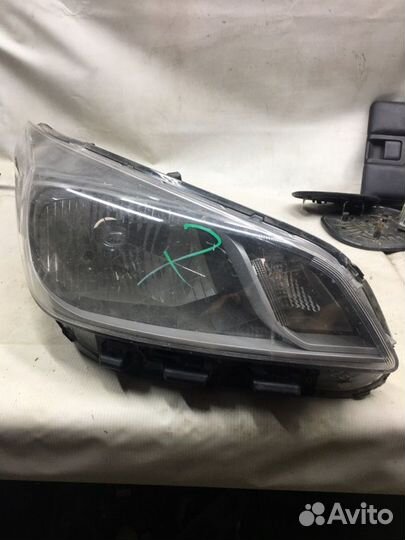 Фара правая передняя правая Kia Rio 4 2015-2017