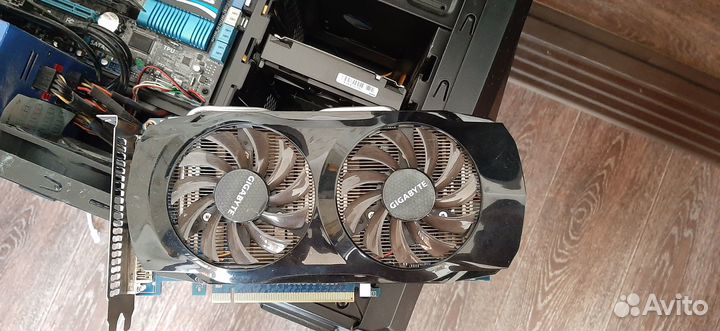 Видеокарта GTX-460