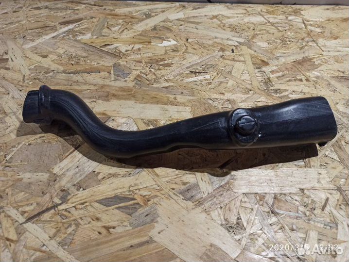 Водосток под лобовое стекло левый Mercedes Gl/Gls