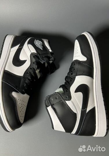 Кроссовки Nike Air Jordan 1 Black White Люкс