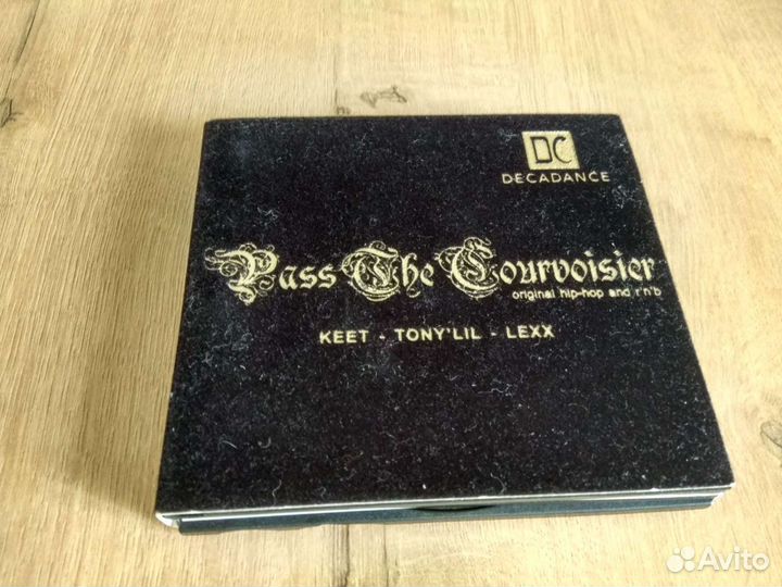 Сборник миксов диджеев клуба Decadance спб