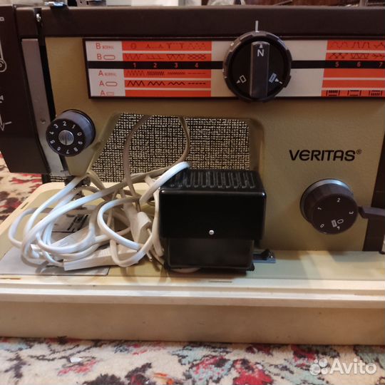 Швейная машина Veritas