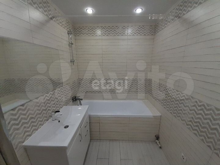 2-к. квартира, 66 м², 6/14 эт.