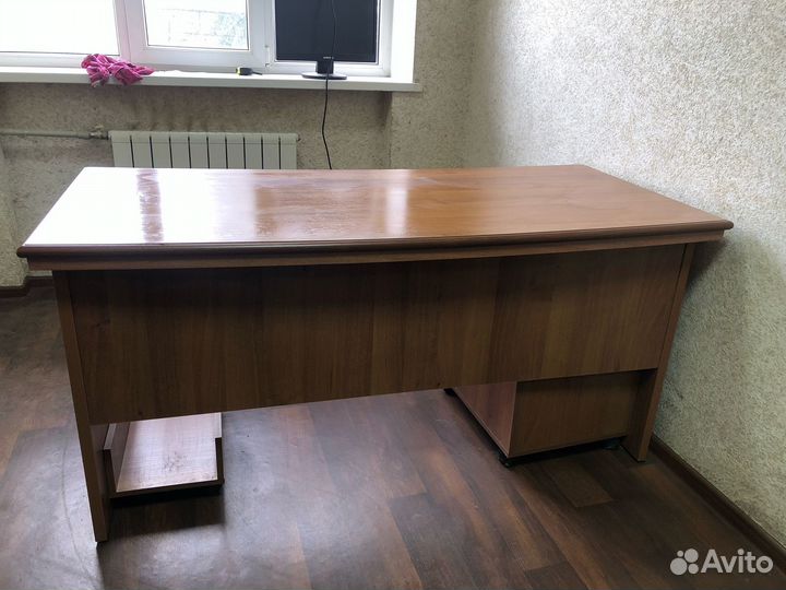 Кабинет секретаря, приемная в идеальном состоянии