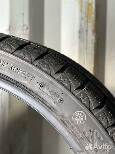 Triangle PL02 245/35 R20 95W